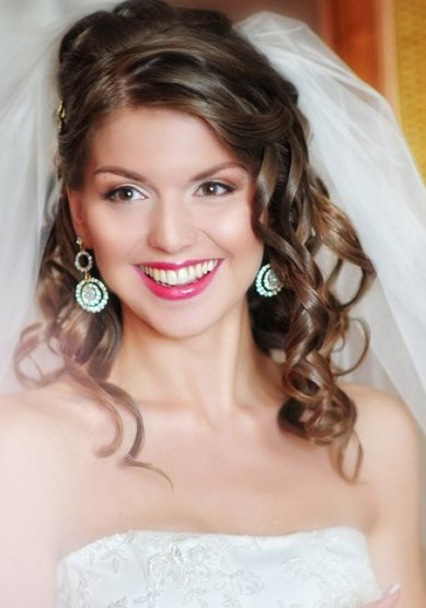 Прическа на свадьбу Е13842 - Стилист-визажист Екатерина Салимова