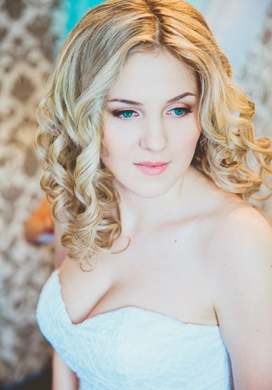 Прическа на свадьбу Е16186 - Стилист-визажист Екатерина Салимова