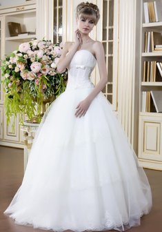 Свадебное платье 1424-A30922. С пышной юбкой, длинное без шлейфа.