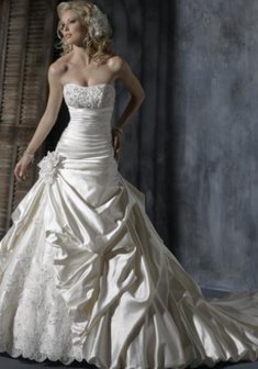 Свадебное платье BS-25-Д31393. А-силуэт, длинное со шлейфом.