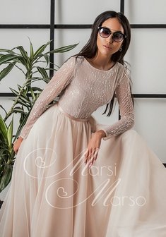 Свадебное платье J68198. С пышной юбкой, длинное со шлейфом.