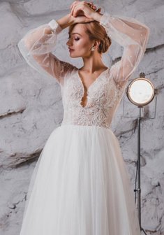 Свадебное платье J68205. С пышной юбкой, длинное со шлейфом.