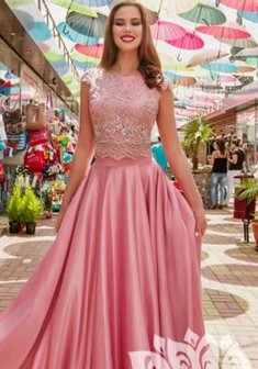 Вечернее платье J68354. А-силуэт, длинное без шлейфа.