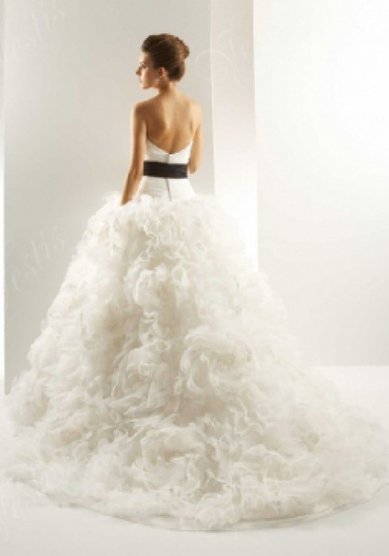 Свадебное платье VN75-V31108 - Свадебные платья и аксессуары Vestis