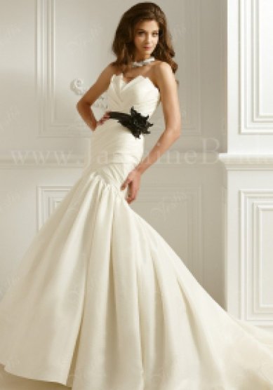 Свадебное платье VN77-V31109 - Свадебные платья и аксессуары Vestis